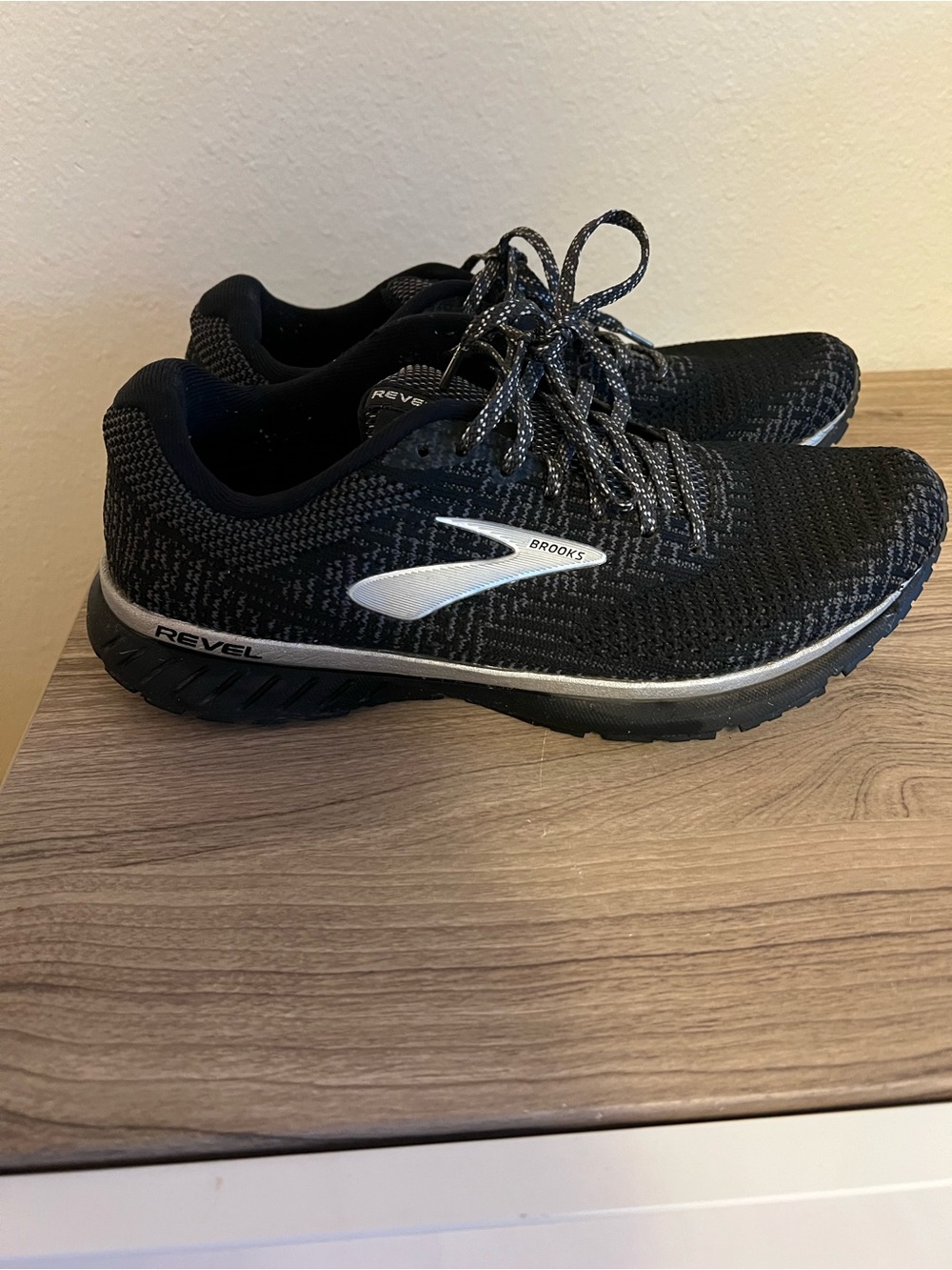 Brooks Revel Women's Running Shoes - Black with Silver Accents